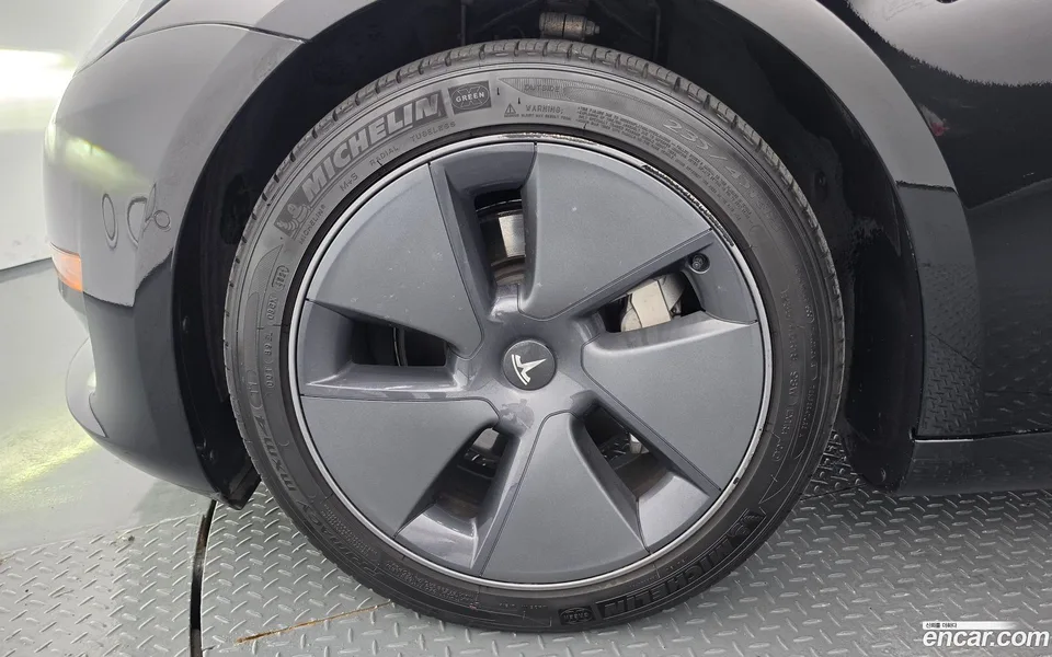 Tesla Model 3 AWD 2022 — thumbnail 5