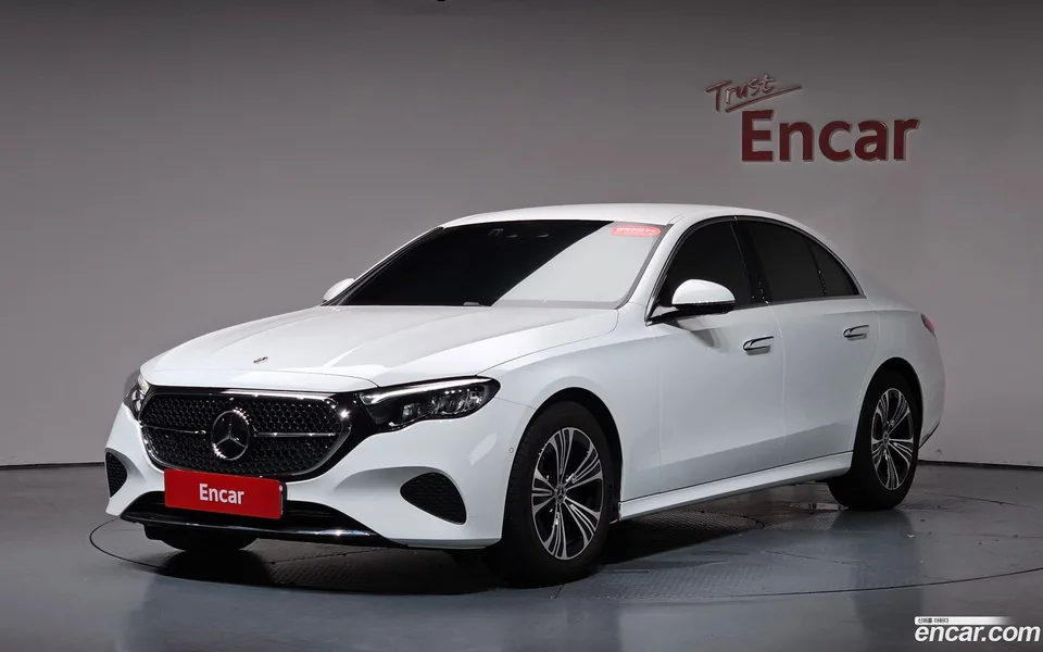 Mercedes-Benz E-Class E200 2024 — photo 1, buy with delivery to Moscow