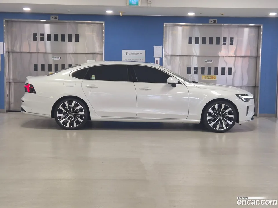 Volvo S90 B5 2026 — thumbnail 3