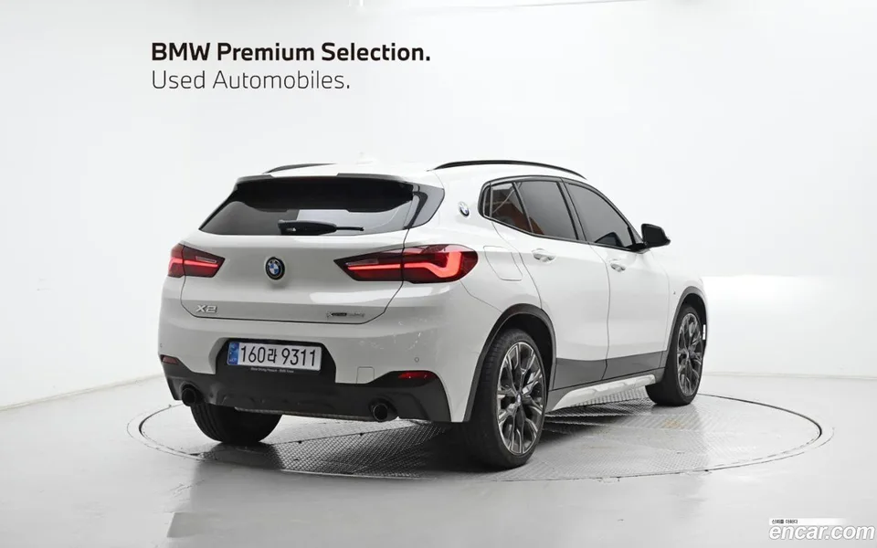 BMW X2 xDrive20i M 2022 — thumbnail 2
