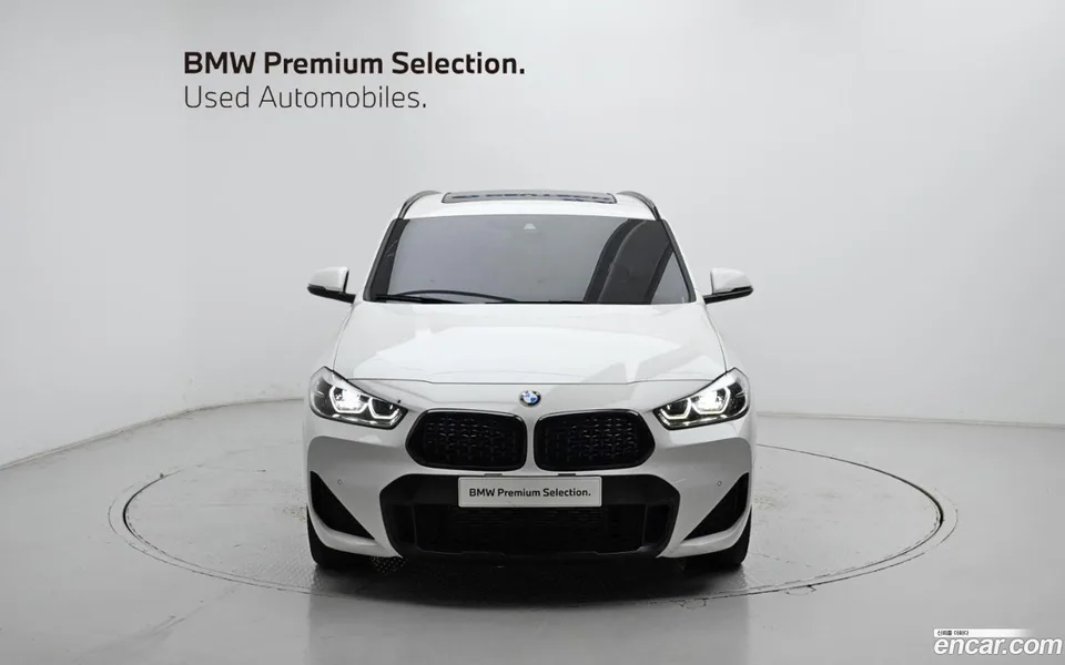 BMW X2 xDrive20i M 2022 — thumbnail 3
