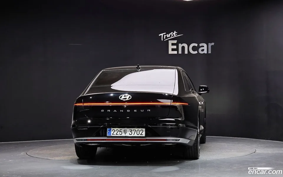 Hyundai Grandeur Hybrid 2024 — thumbnail 4