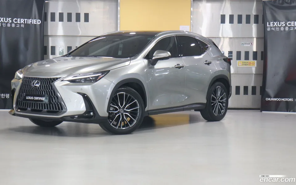 Lexus NX 350h 2025 — photo 1, buy with delivery to Moscow