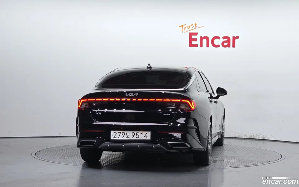 Kia K5 Hybrid 2023 — thumbnail 4