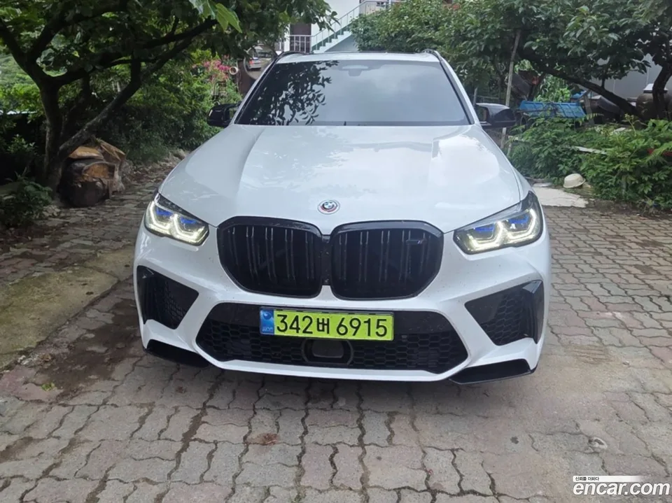 BMW X5M 2023