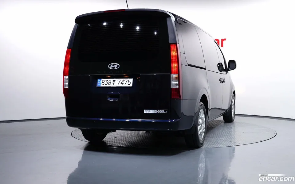 Hyundai Staria 5 2024 — thumbnail 4