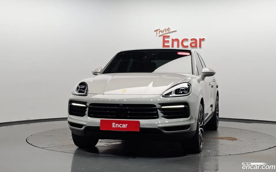 Porsche Cayenne 3.0 2023 — thumbnail 3