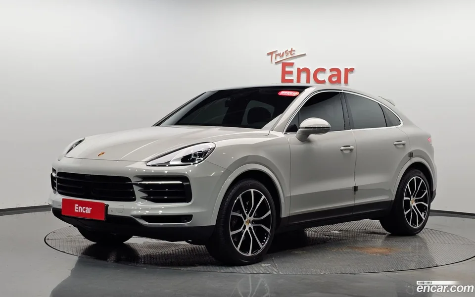 Porsche Cayenne 3.0 2023 — photo 1, buy with delivery to Moscow