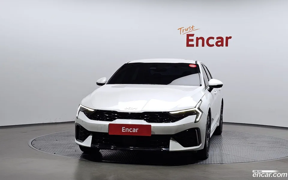 Kia K5 2.0 2024 — thumbnail 3