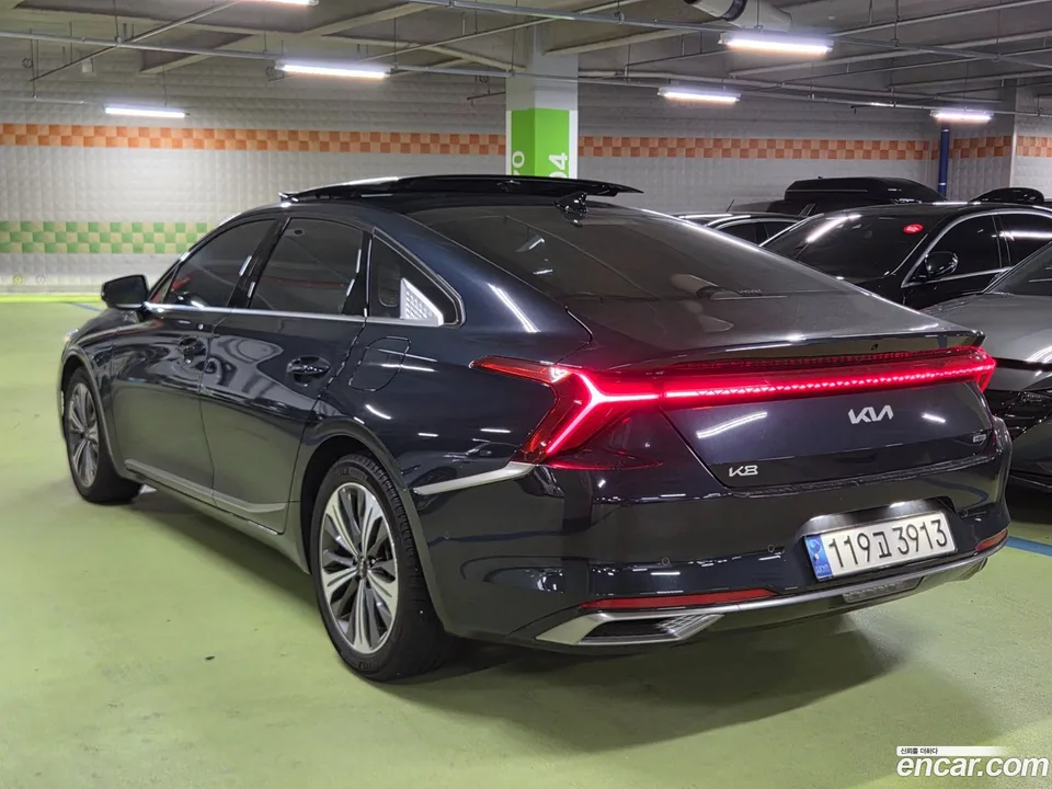 Kia K8 Hybrid 2023 — thumbnail 3