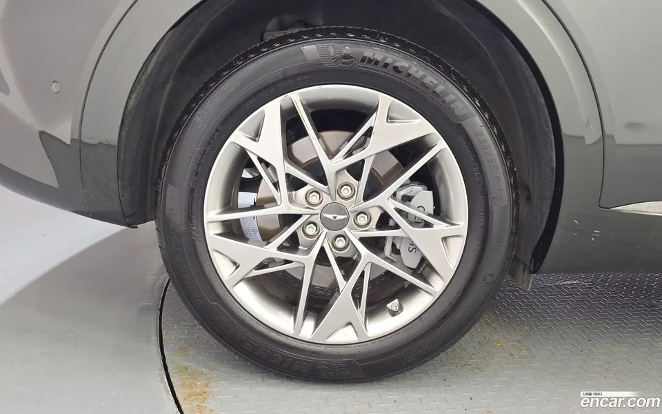 Genesis GV70 2.5T AWD 2023 — thumbnail 2