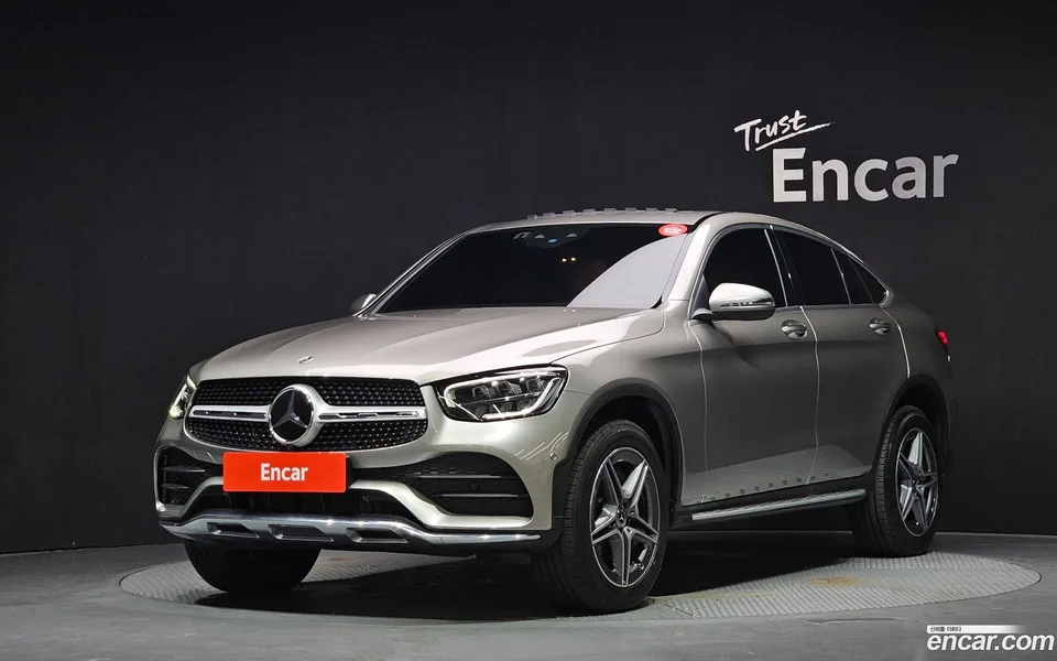 Mercedes-Benz GLC-Class GLC300e 4MATIC 2023 — photo 1, buy with delivery to Moscow