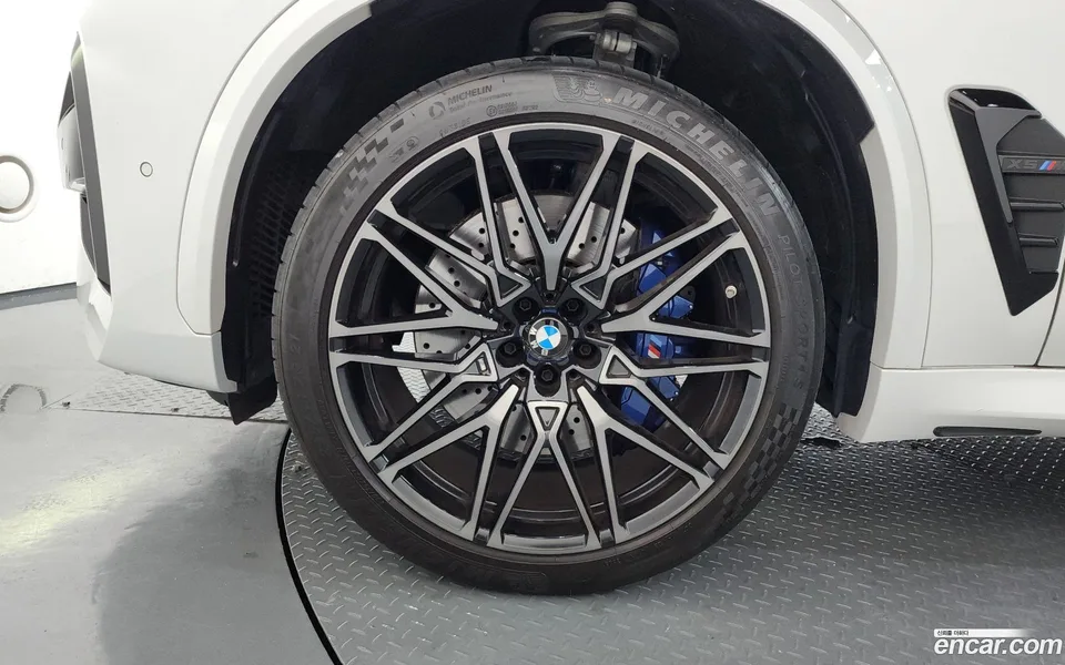 BMW X5M 4.4 2024 — thumbnail 2