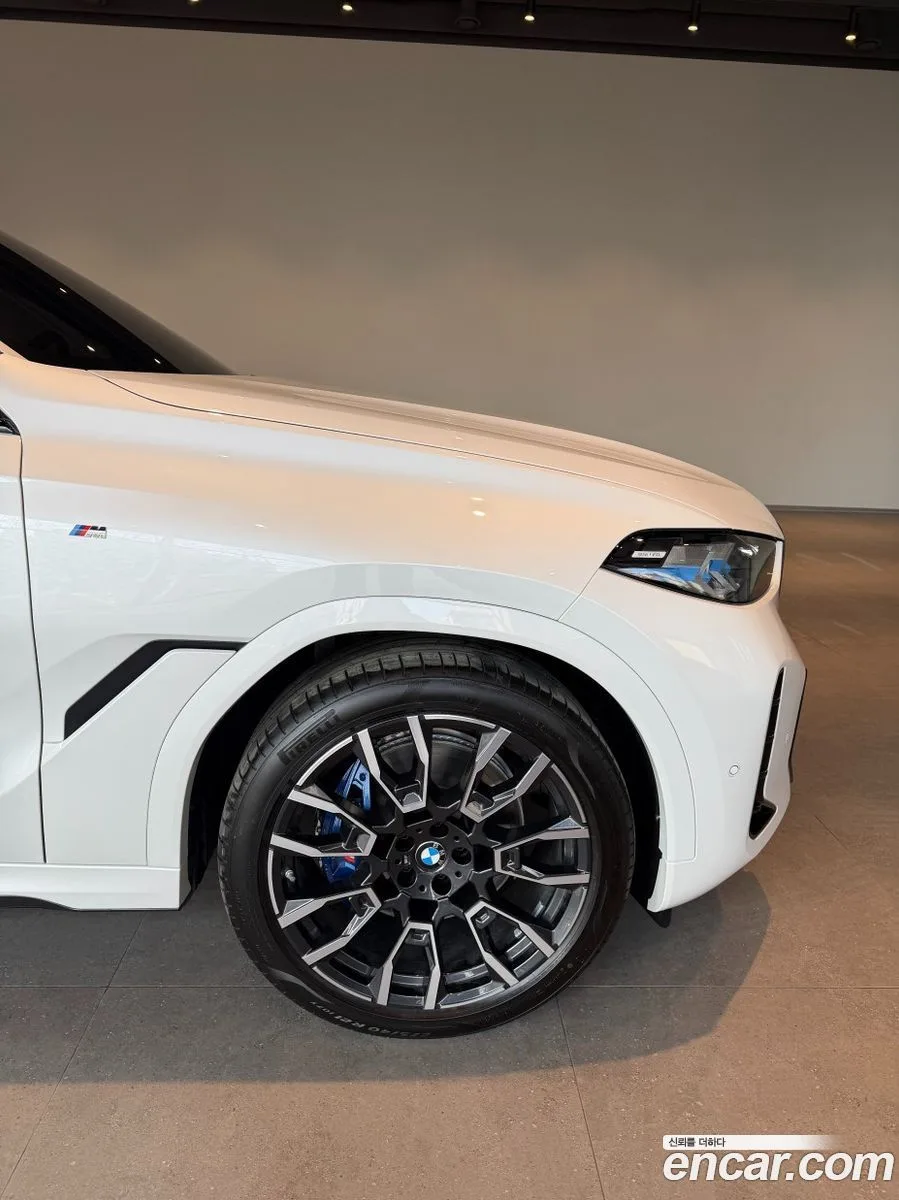 BMW X6 xDrive40i M 2026 — миниатюра 2