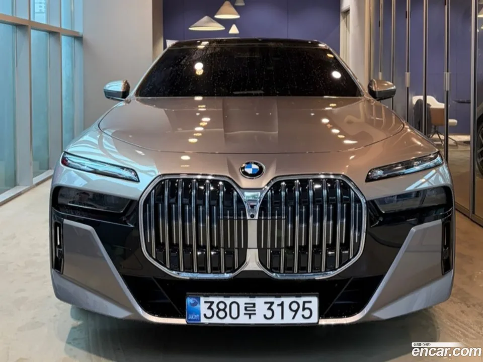 BMW 7 Series 740d xDrive M 2026 — thumbnail 3