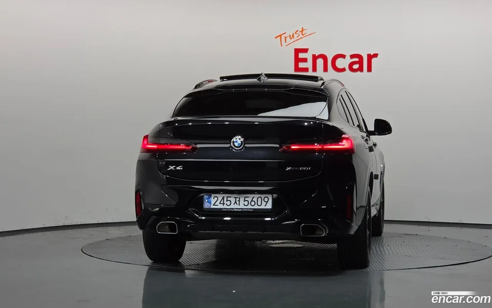 BMW X4 xDrive20i M 2024 — thumbnail 4