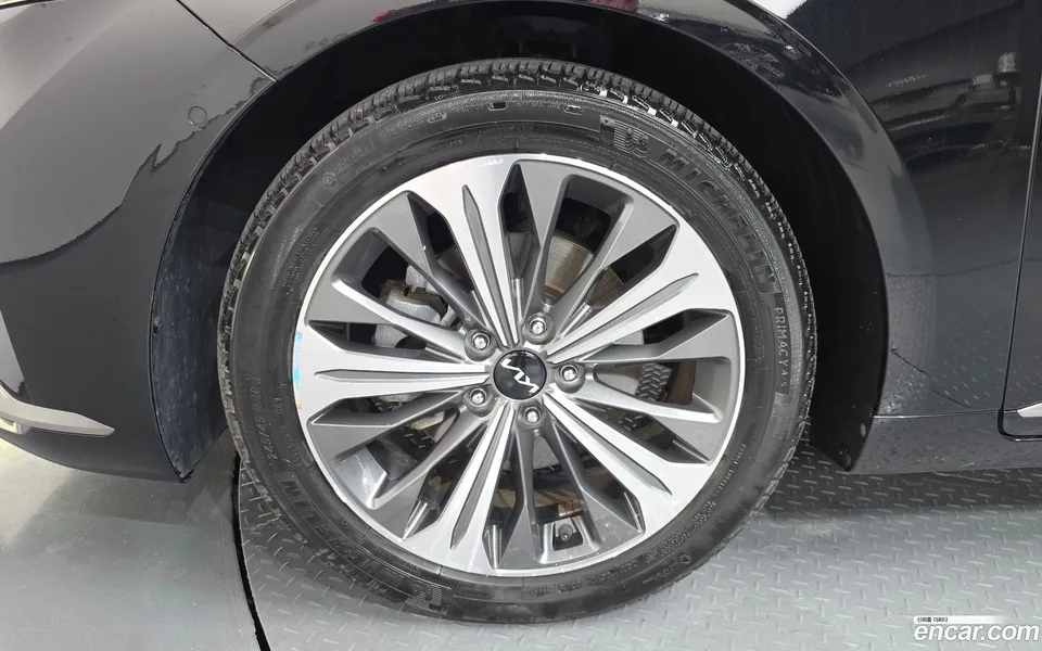 Kia K8 Hybrid 2024 — thumbnail 2