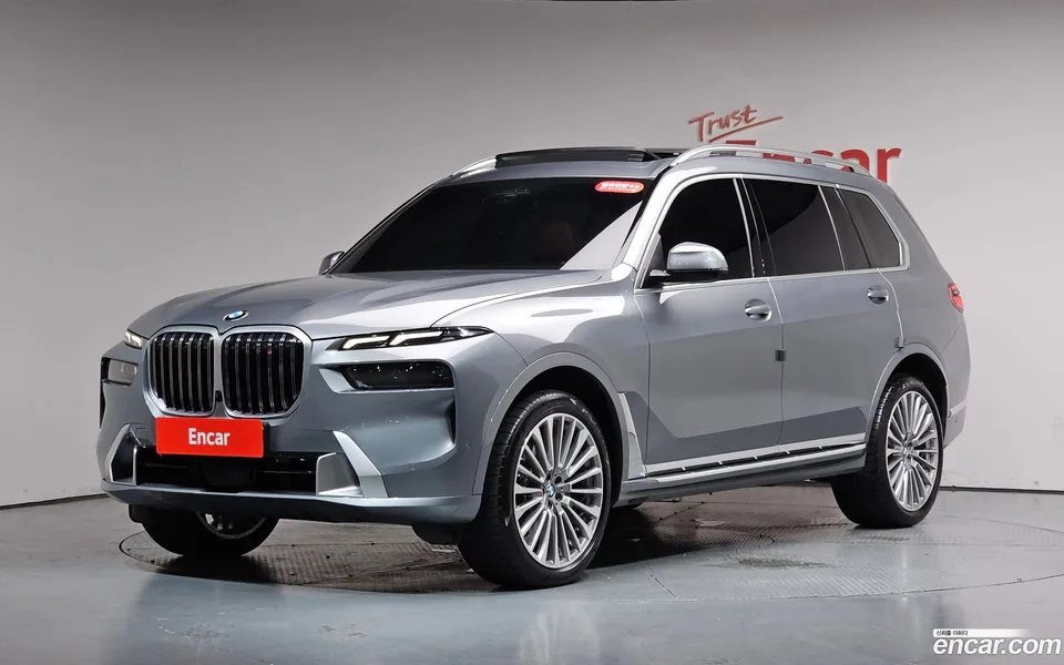 BMW X7 xDrive 40i 6 2024 — photo 1, buy with delivery to Moscow