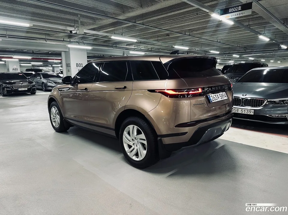 Land Rover Range Rover Evoque P250 S 2025 — thumbnail 3