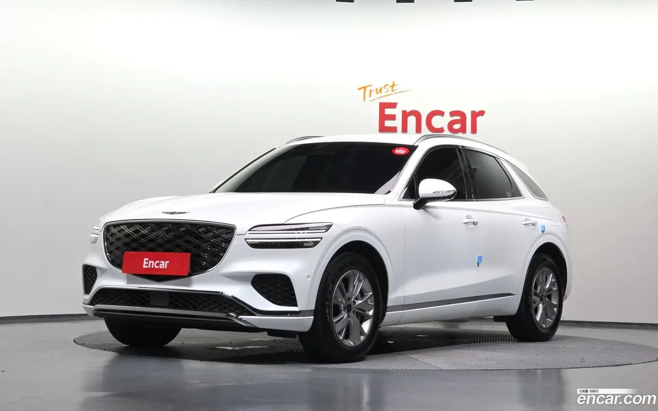 Genesis GV70 2.5T AWD 2024 — photo 1, buy with delivery to Moscow