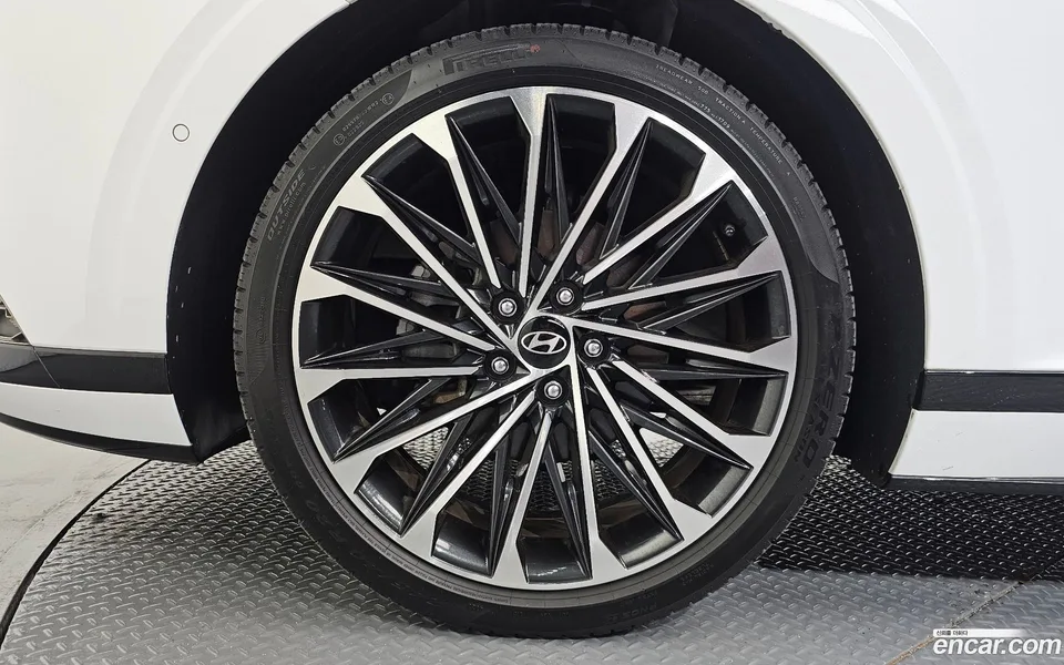 Hyundai Grandeur Hybrid 2024 — thumbnail 2