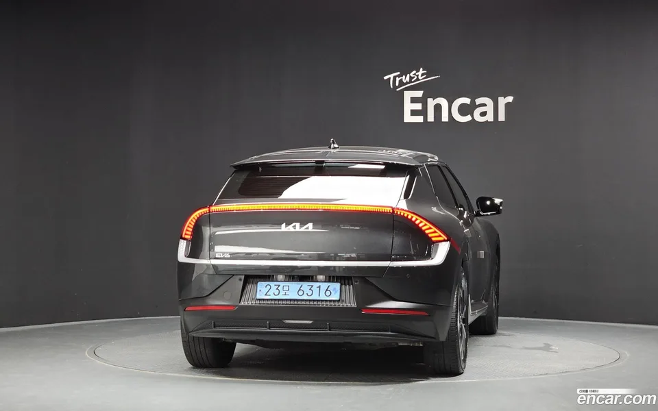 Kia EV6 4WD 2022 — thumbnail 4