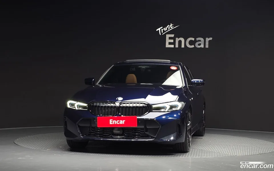 BMW 3 Series 320i M 2025 — thumbnail 3