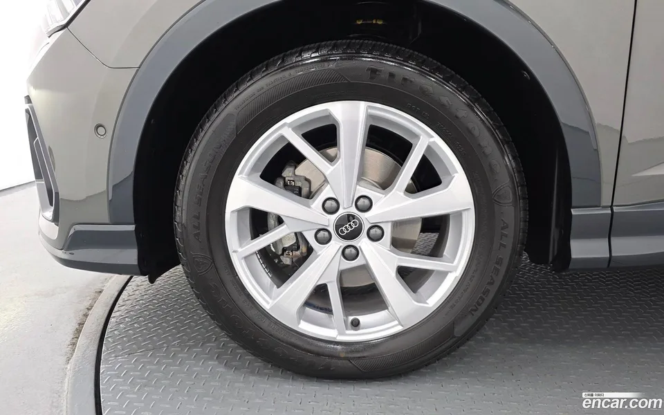 Audi Q3 35 TDI 2023 — thumbnail 5