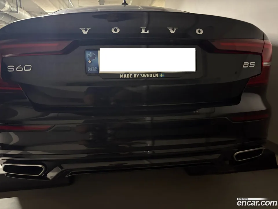 Volvo S60 B5 R- 2022 — thumbnail 4