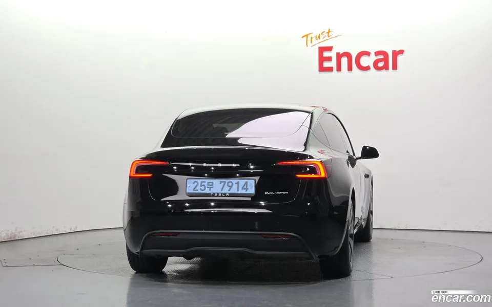 Tesla Model 3 AWD 2024 — thumbnail 4