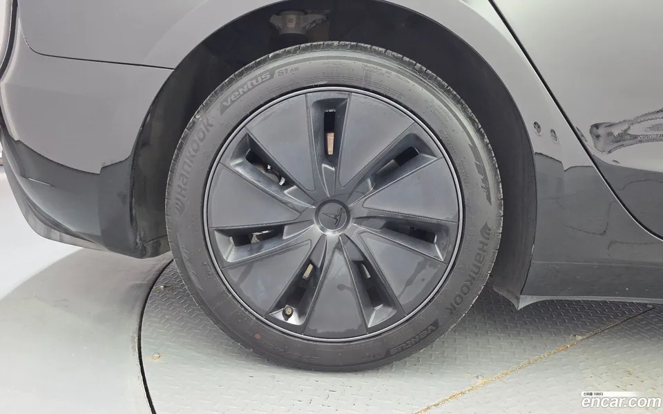 Tesla Model 3 AWD 2024 — thumbnail 5