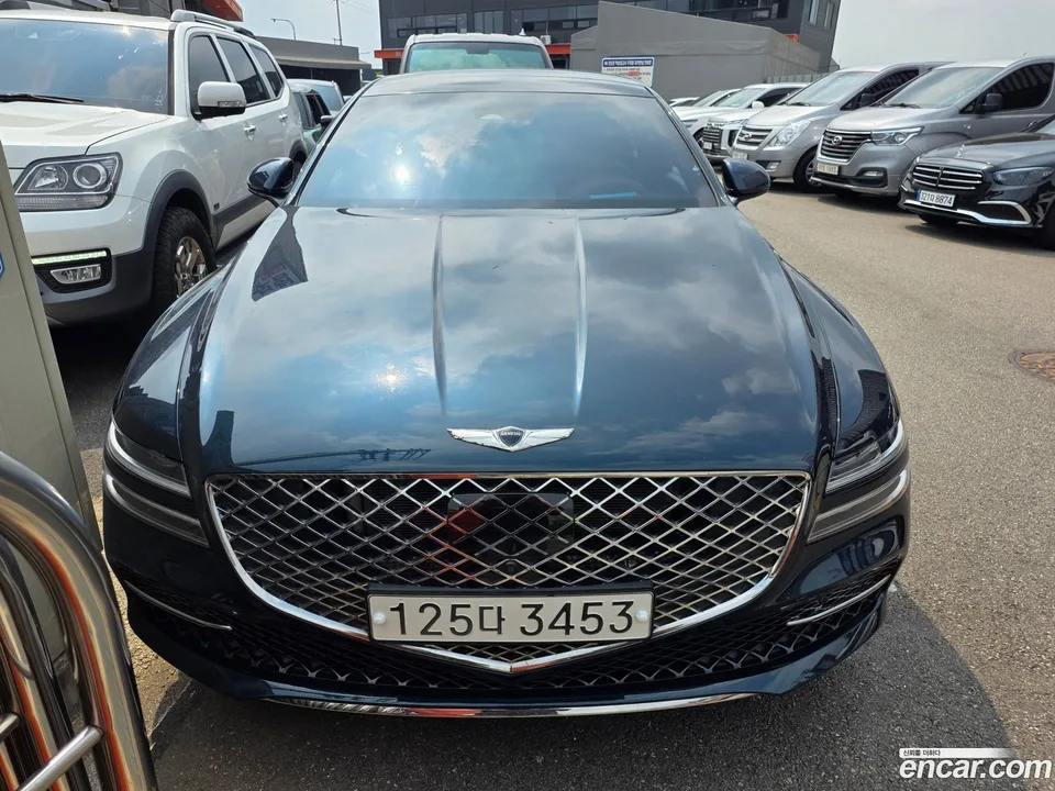 Genesis G80 3.5 AWD 2023 — photo 1, buy with delivery to Moscow