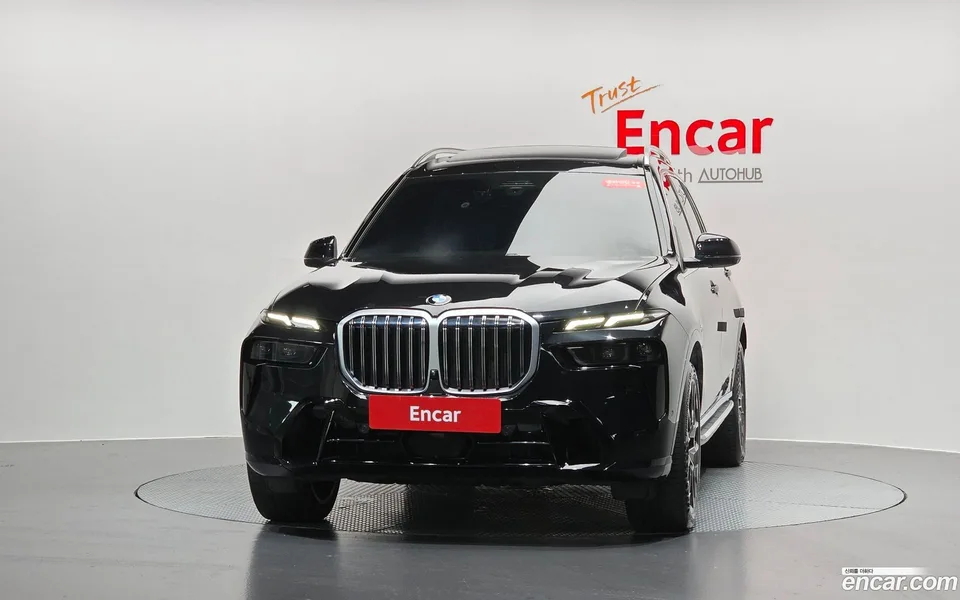 BMW X7 xDrive 40i M 7 2024 — thumbnail 3