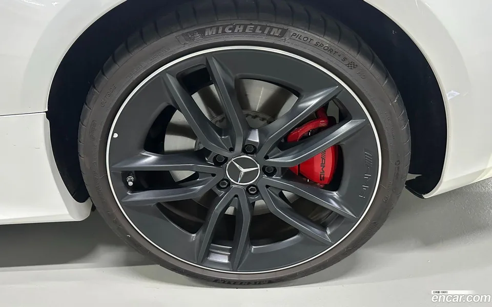 Mercedes-Benz E-Class E53 AMG 4MATIC+ 2023 — thumbnail 2
