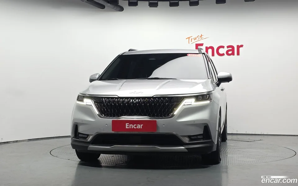 Kia Carnival 7 2022 — thumbnail 3
