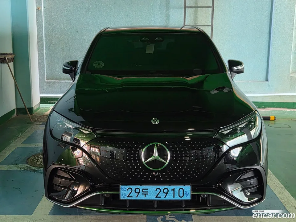 Mercedes-Benz EQE SUV EQE500 4MATIC 2023 — thumbnail 3