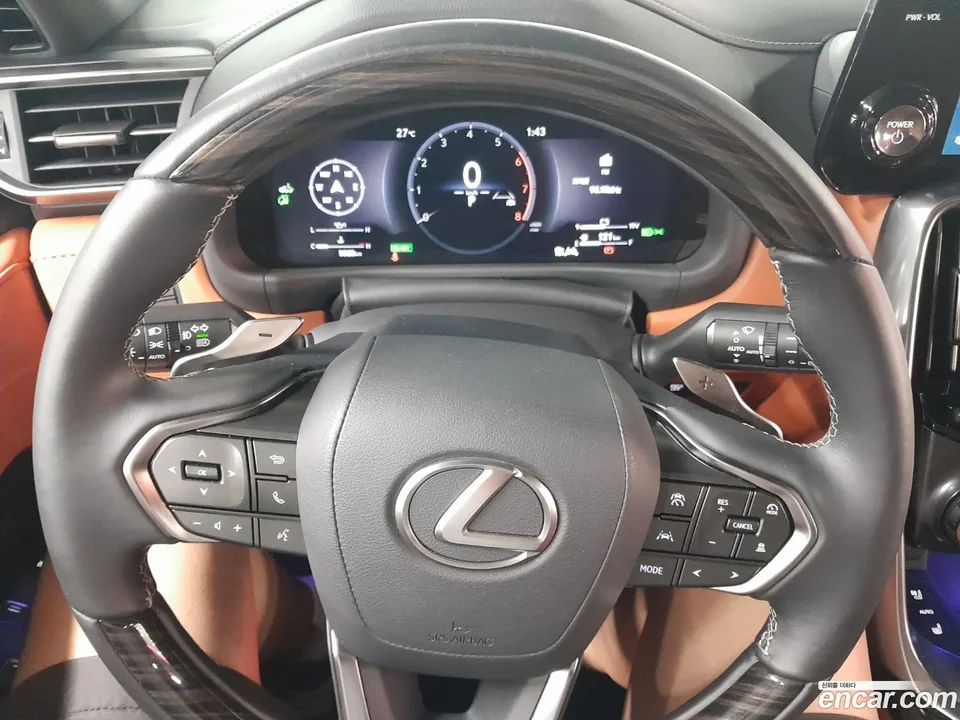 Lexus LX 700h VIP 2025 — thumbnail 3