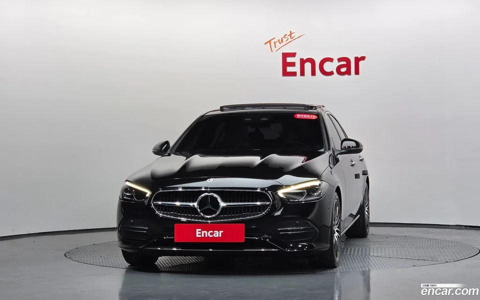Mercedes-Benz C-Class C300 4MATIC 2024 — thumbnail 3