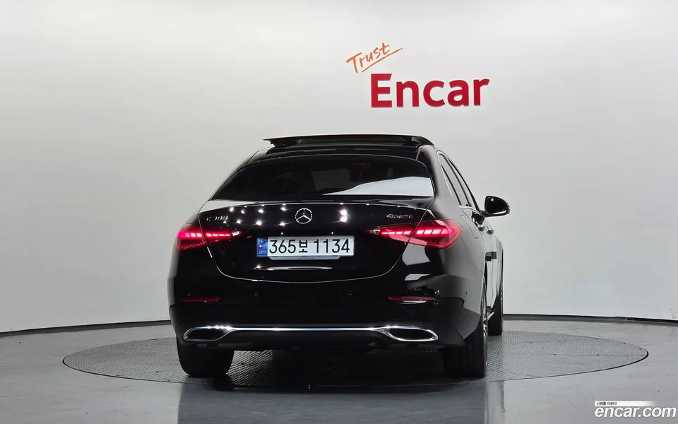 Mercedes-Benz C-Class C300 4MATIC 2024 — thumbnail 4