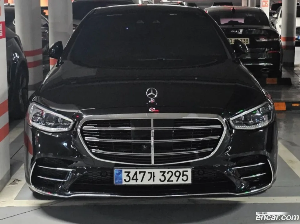 Mercedes-Benz S-Class S500L 4MATIC 2024 — thumbnail 3