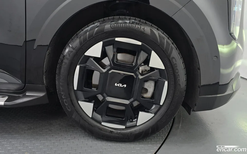 Kia Carnival 9 2024 — thumbnail 5