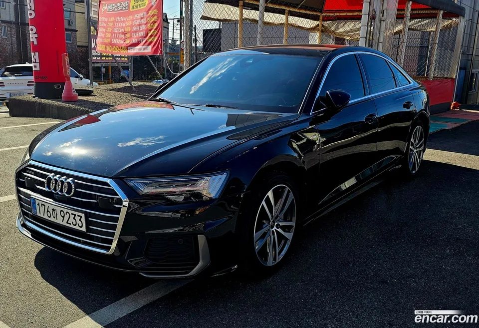 Audi A6 45 TFSI 2023 — фото 1, купить с доставкой в Москву