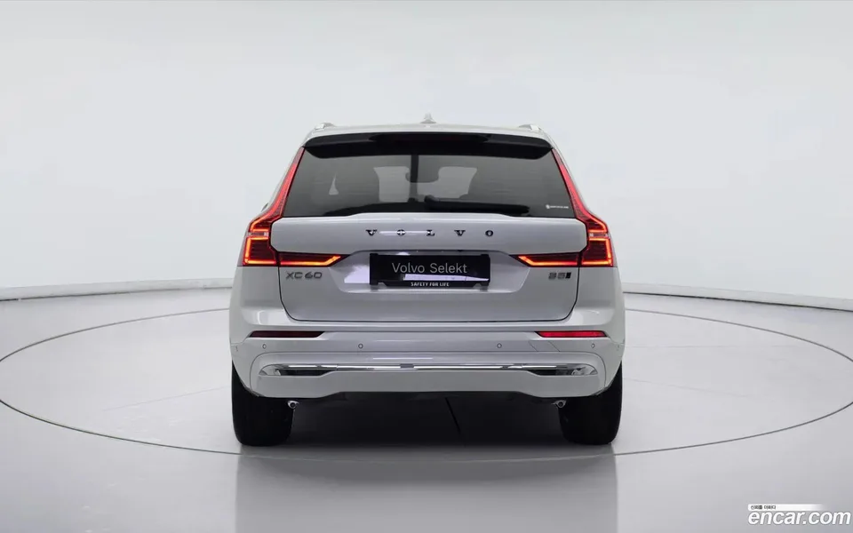 Volvo XC60 B5 2025 — thumbnail 5