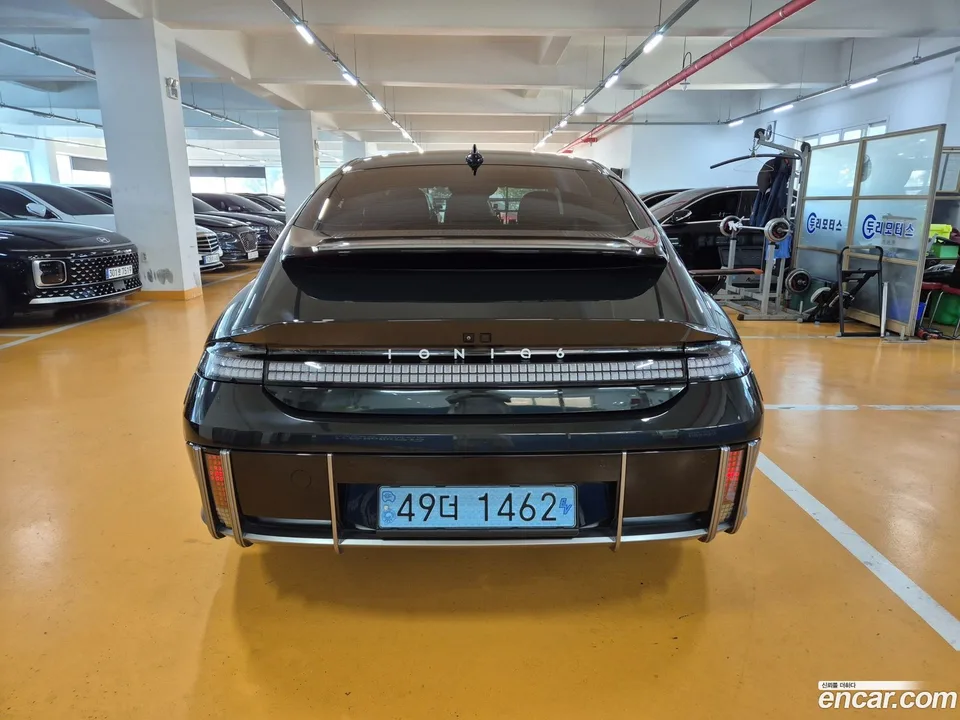 Hyundai Ioniq 6 2023 — thumbnail 2