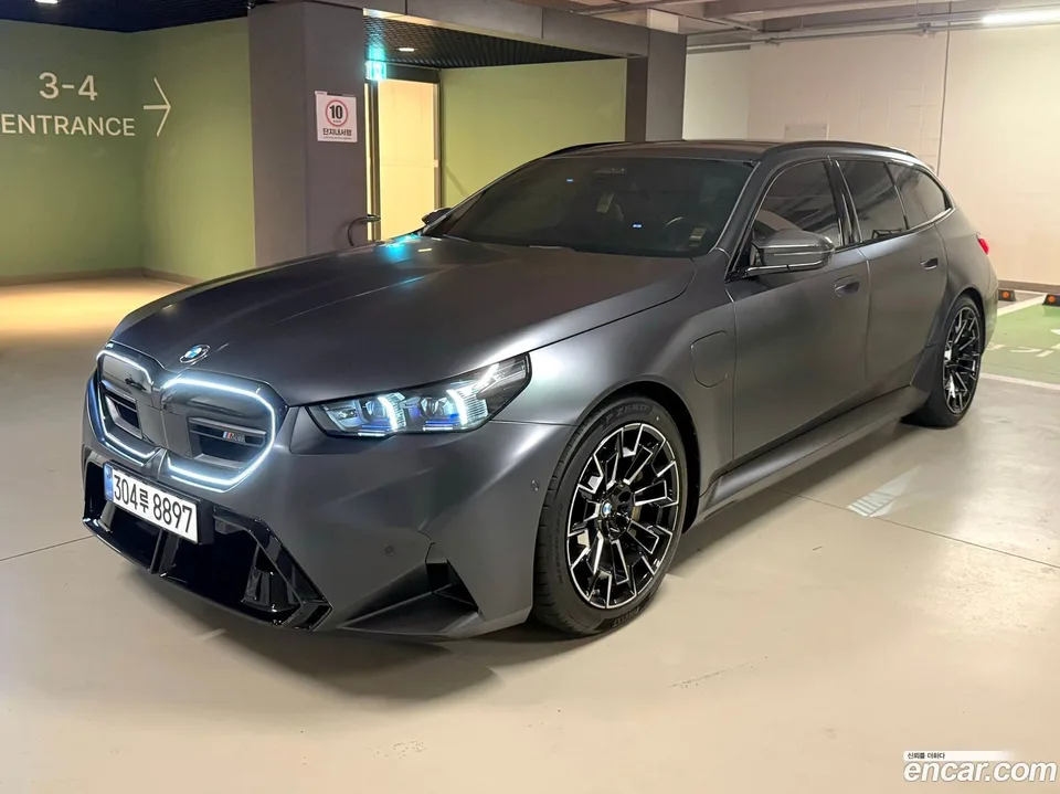 BMW M5 M5 2025 — photo 1, buy with delivery to Moscow