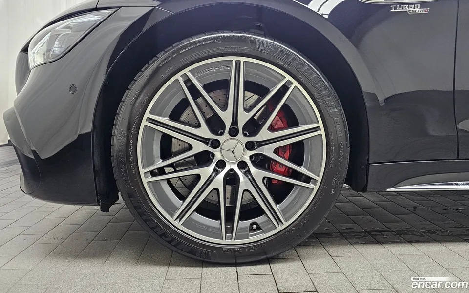 Mercedes-Benz AMG GT 4 43 4MATIC+ 2024 — thumbnail 2