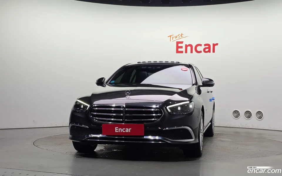 Mercedes-Benz E-Class E250 2022 — thumbnail 3