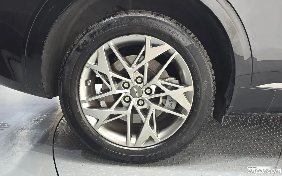 Genesis GV70 2.5T 2WD 2023 — thumbnail 2