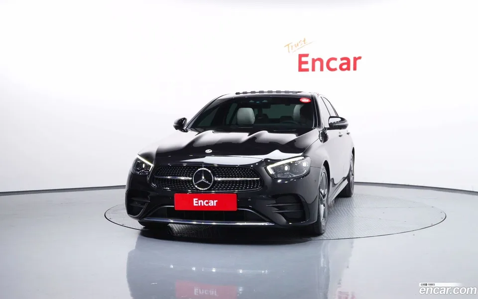 Mercedes-Benz E-Class E250 AMG Line 2023 — thumbnail 3