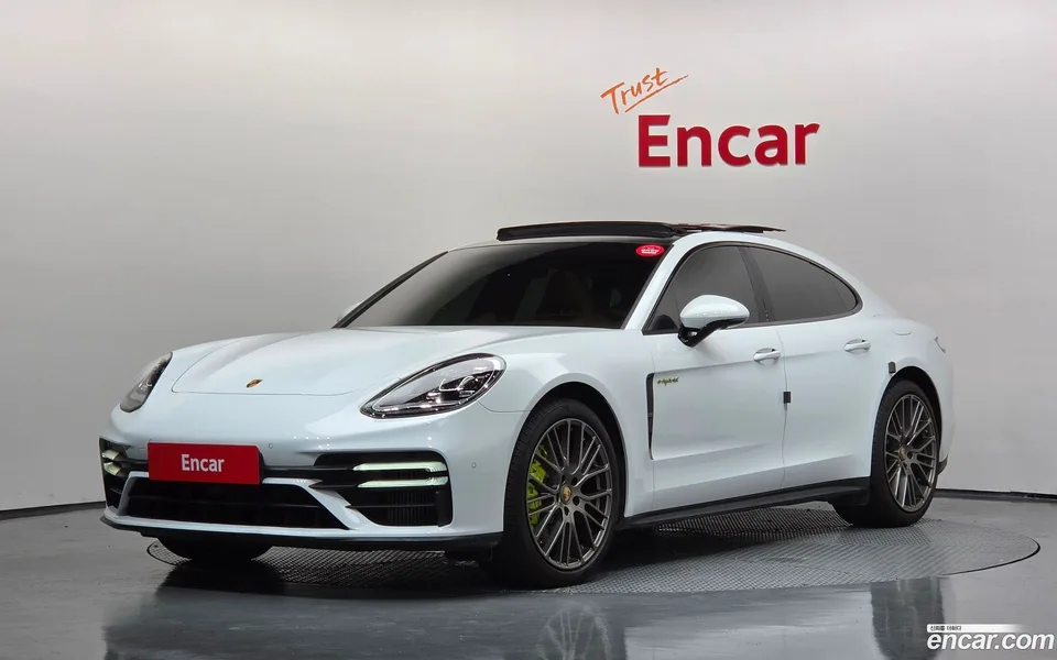 Porsche Panamera (971) 2.9 AWD E- 2023 — photo 1, buy with delivery to Moscow